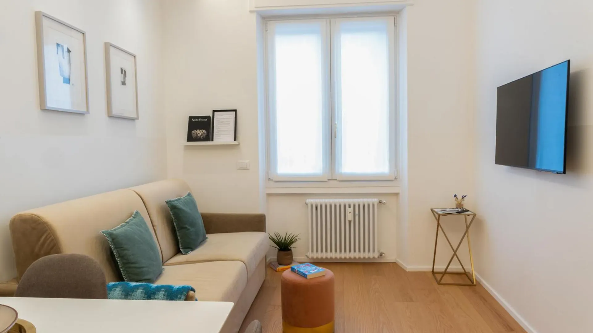 Gioia 43 - New Stylish Apartments 1 & 2 Milan Italy